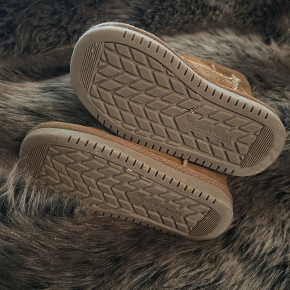 KOOLABURRA UGGS Boots Brown Kids bows size toddler sz 10 - Picture 7 of 7